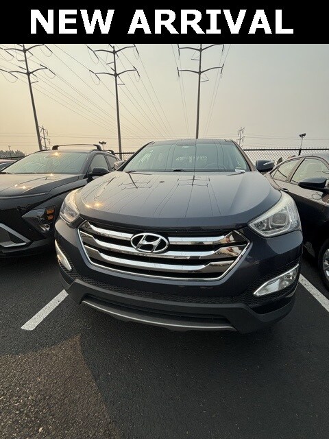 2013 Hyundai Santa Fe Sport photo 2