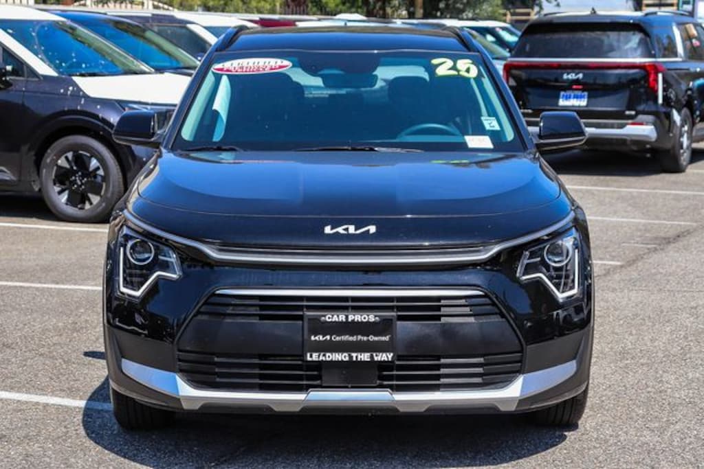 Certified 2025 Kia Niro EX SUV