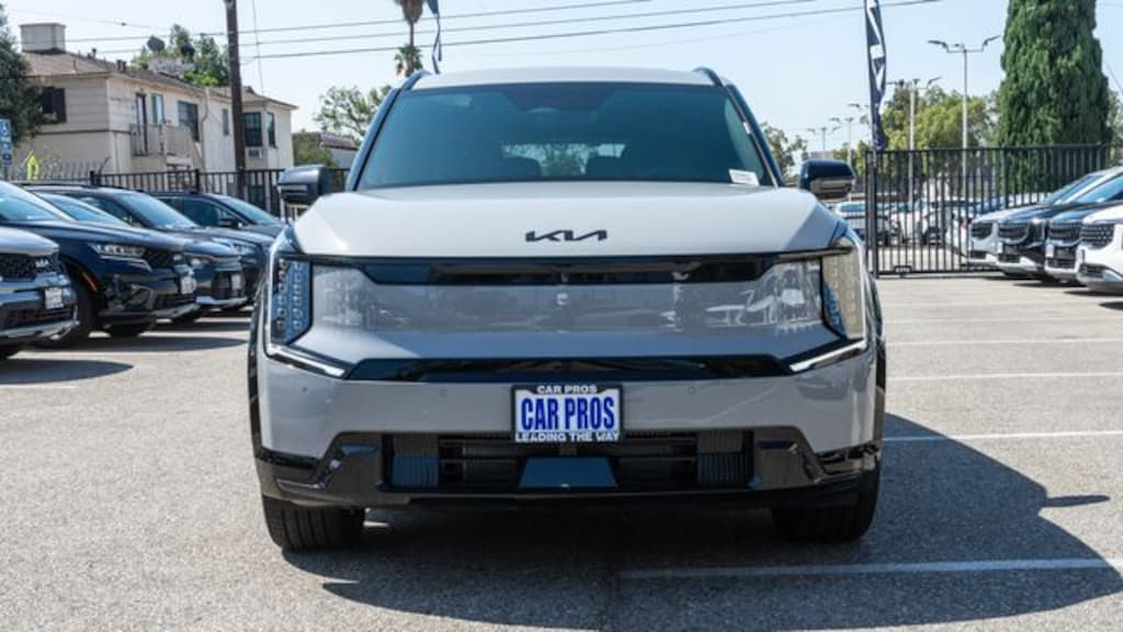New 2026 Kia EV9 Land SUV