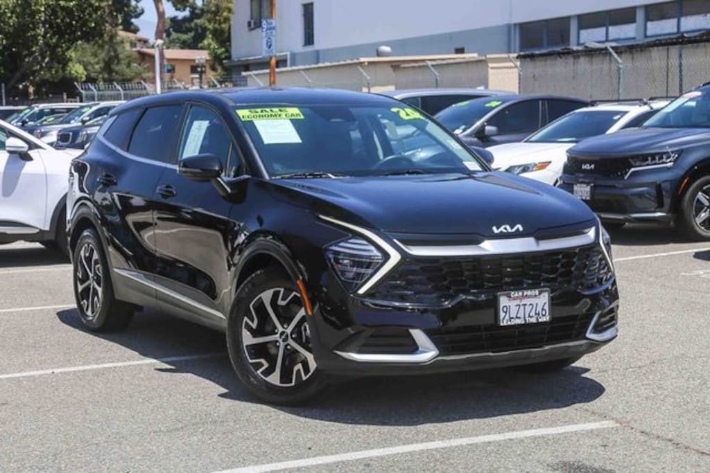 Used 2024 Kia Sportage EX SUV