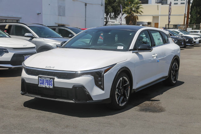 2026 Kia K4 photo 4