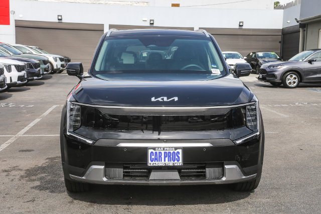 New 2026 Kia EV9 Wind SUV