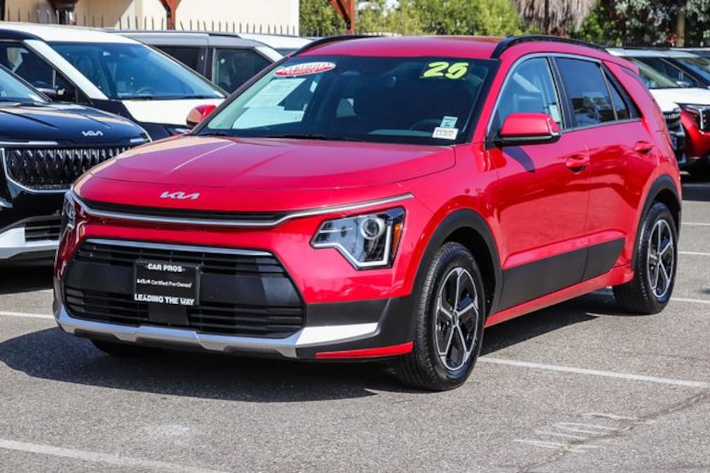 Certified 2025 Kia Niro EX SUV