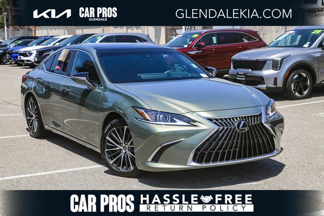 2025 Lexus ES 350 350's photo