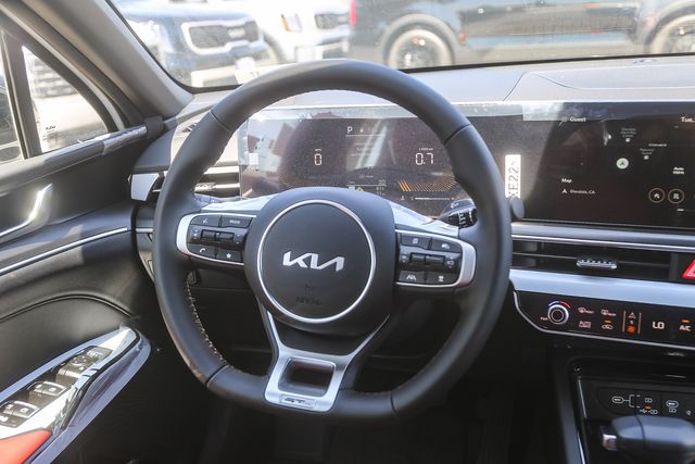 2026 Kia K5 GT-Line - Photo 8