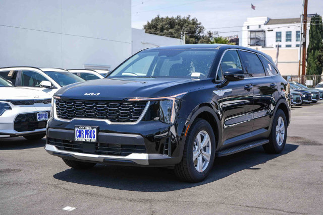 2026 Kia Sorento photo 3