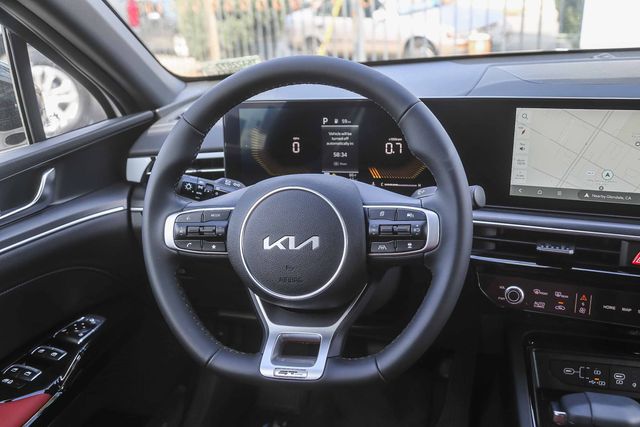 2026 Kia K5 GT-Line - Photo 8