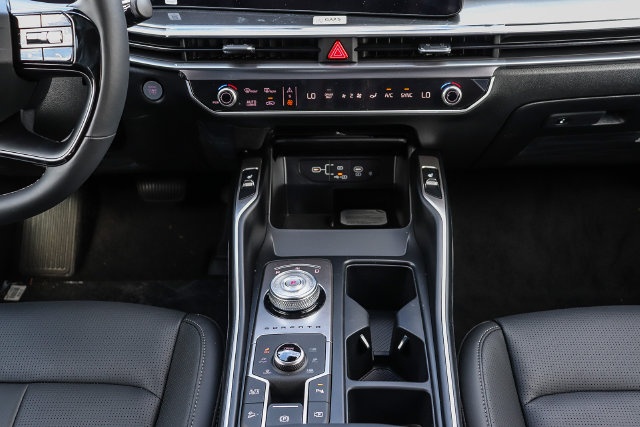 2026 Kia Sorento photo 5