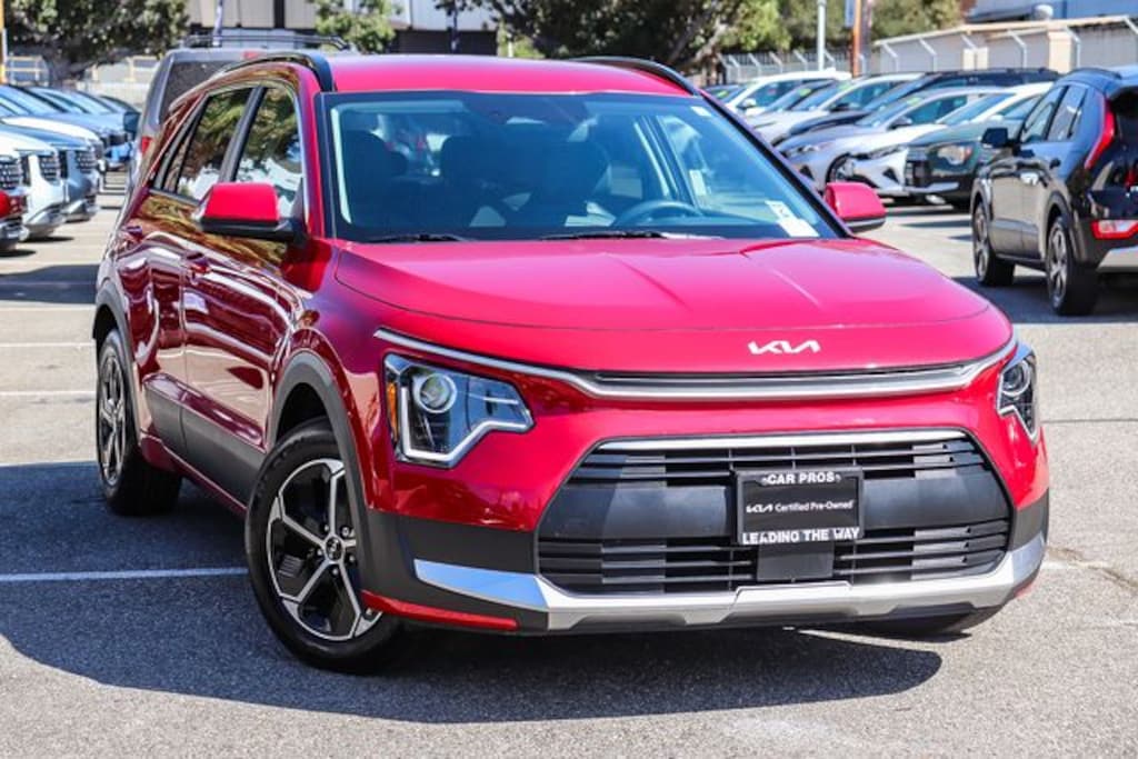 Certified 2025 Kia Niro EX SUV