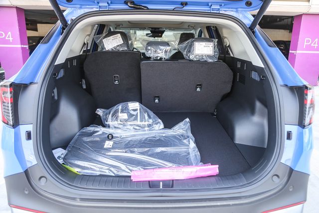 2026 Kia Sportage EX - Photo 28