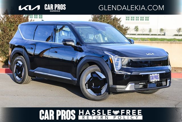 2026 Kia EV9 Light L/R's photo