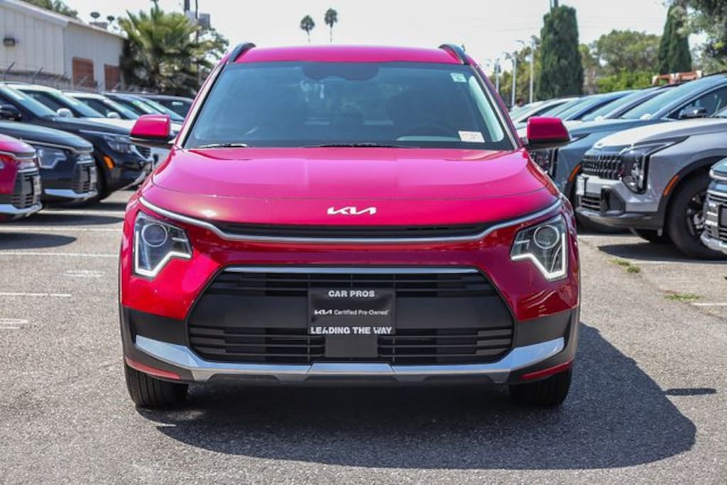 Certified 2025 Kia Niro EX SUV