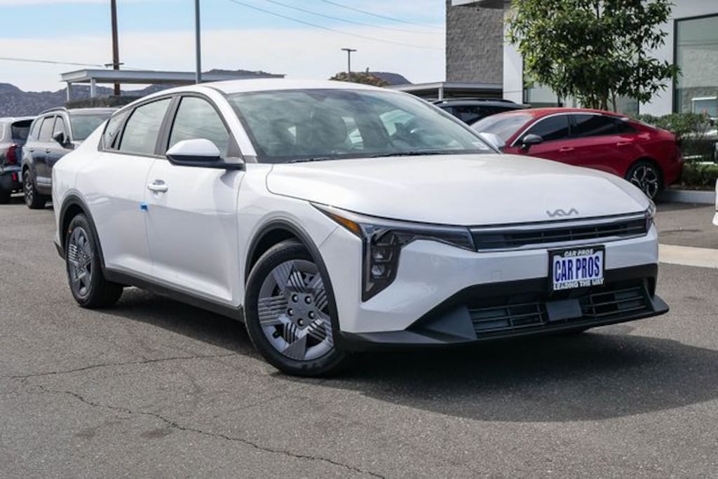 New 2026 Kia K4 LX Sedan