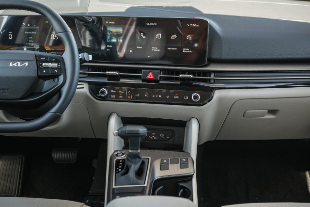 2026 Kia Sportage photo 5