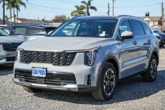 2026 Kia Sorento photo 3