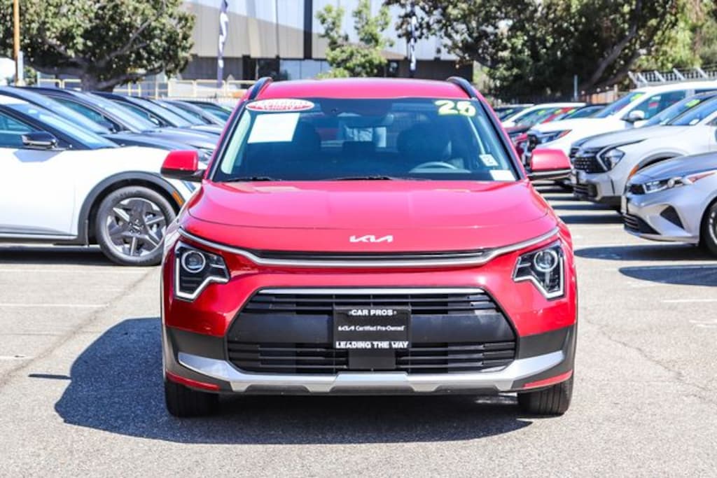 Certified 2025 Kia Niro EX SUV