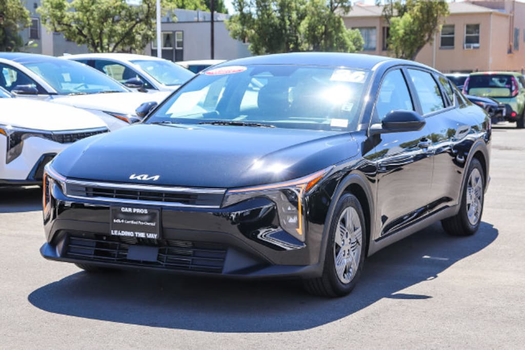 Certified 2025 Kia K4 LX Sedan