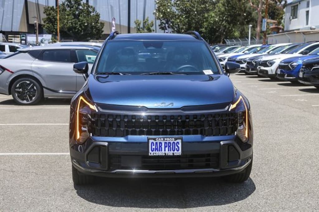 New 2026 Kia Sportage Plug-In Hybrid X-Line SUV
