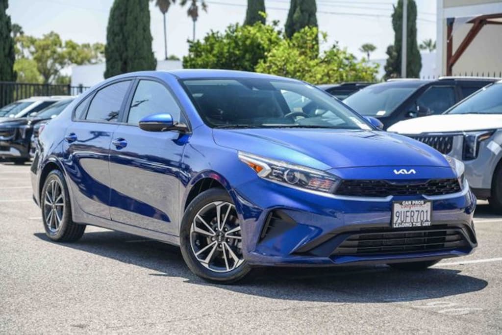 Used 2023 Kia Forte LXS Sedan