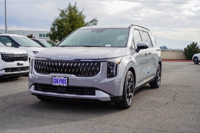 2026 Kia Carnival photo 3