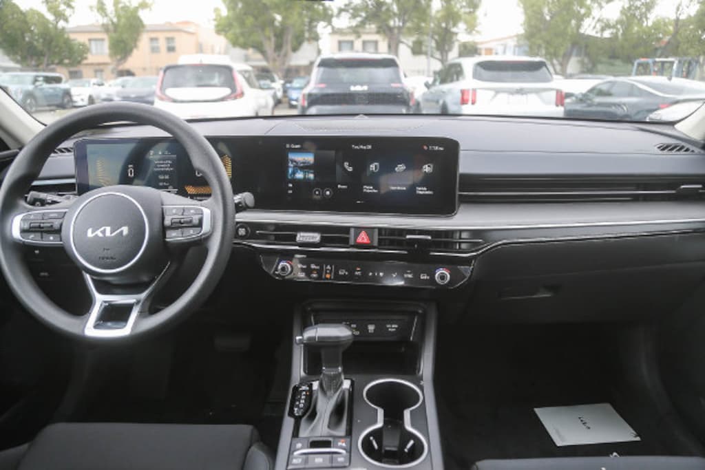 New 2026 Kia K5 LXS Sedan