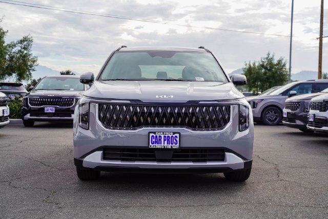 2026 Kia Carnival photo 2
