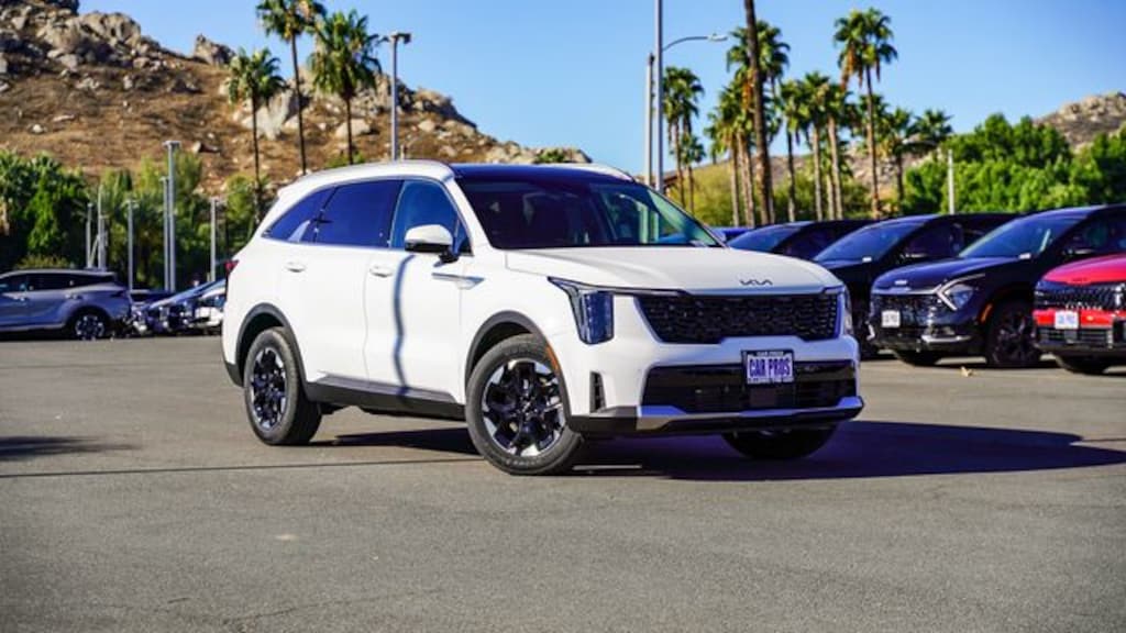 New 2026 Kia Sorento S SUV