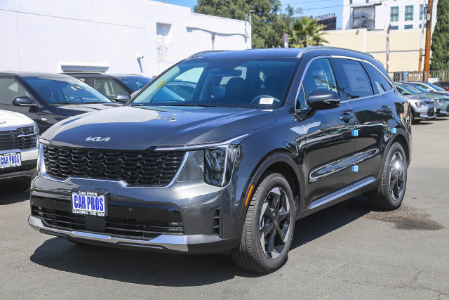 2026 Kia Sorento photo 3