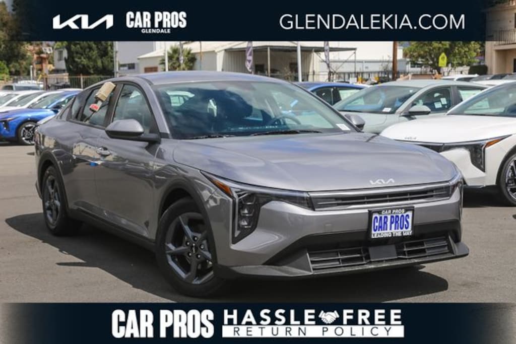 New 2026 Kia K4 LXS Sedan