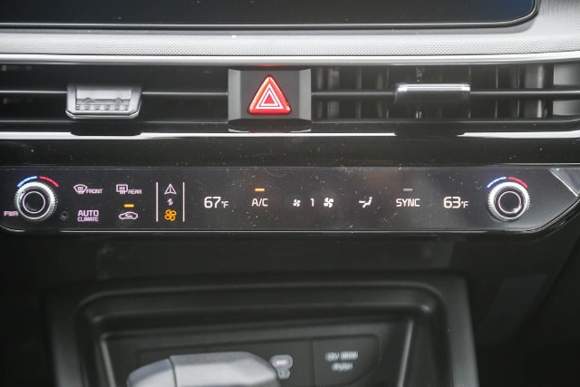 2026 Kia K5 photo 5