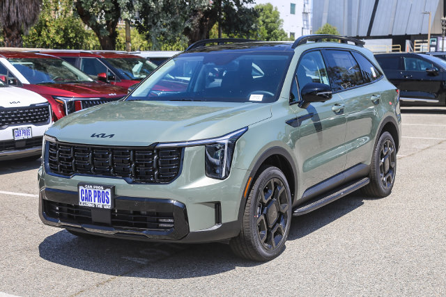 2026 Kia Sorento photo 3