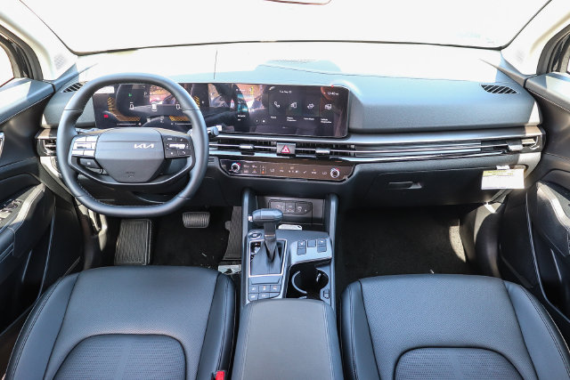 2026 Kia Sportage photo 4