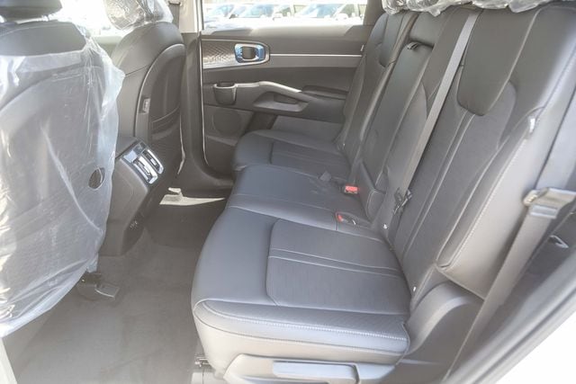2026 Kia Sorento EX - Photo 11