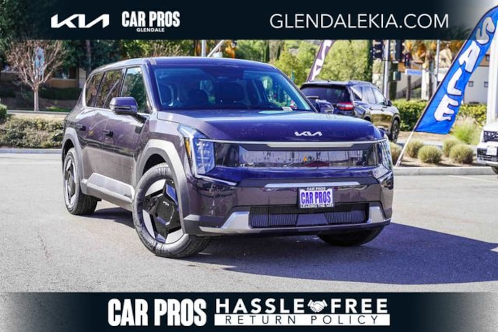 New 2026 Kia EV9 Light Long Range SUV