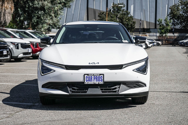 2026 Kia EV6 photo 2
