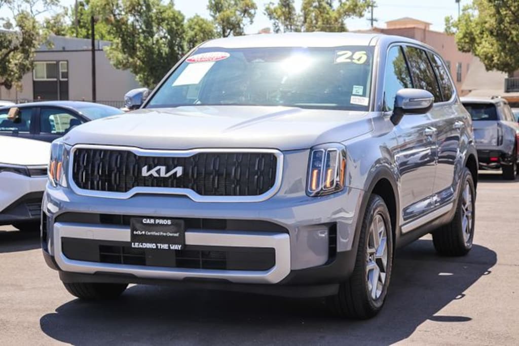 Certified 2025 Kia Telluride LX SUV