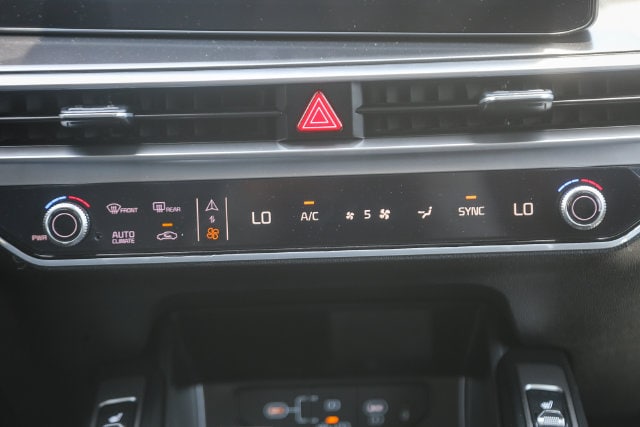 2026 Kia Sorento photo 5