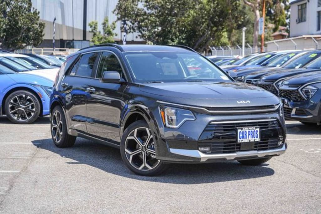 New 2026 Kia Niro SX Touring SUV