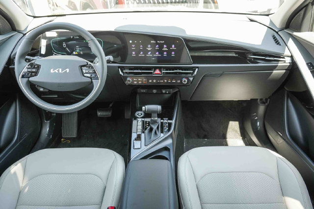 2026 Kia Niro photo 4