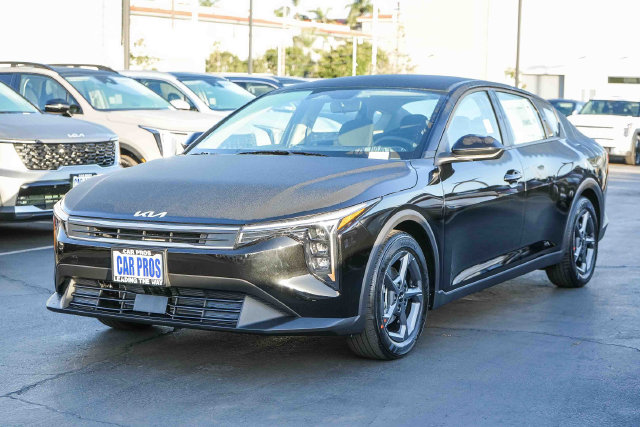 2026 Kia K4 photo 3
