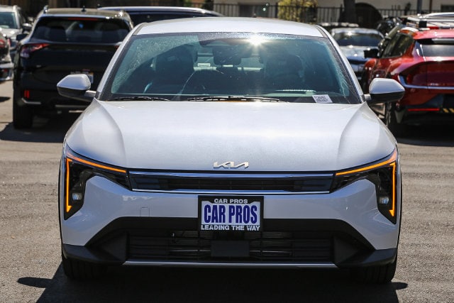 2026 Kia K4 photo 3