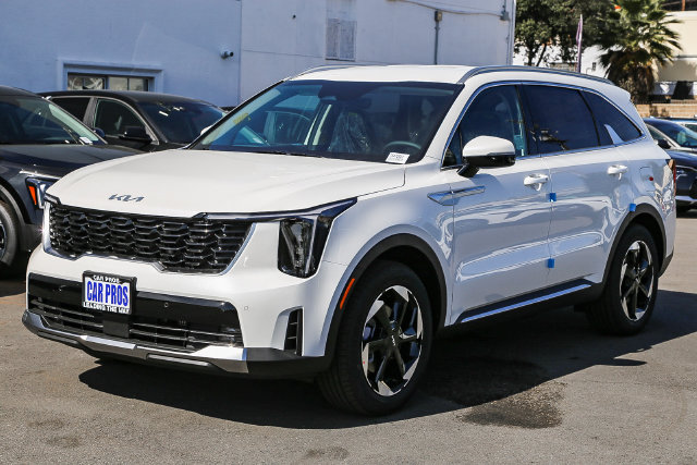 2026 Kia Sorento photo 3