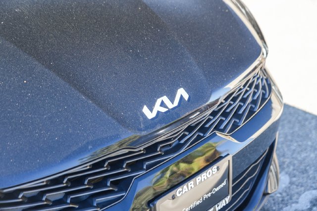 2024 Kia K5 photo 3