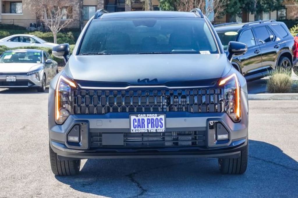 New 2026 Kia Sportage Plug-In Hybrid X-Line Prestige SUV