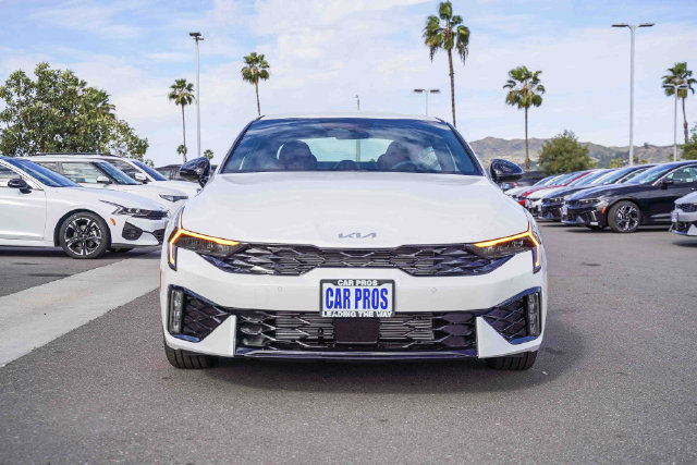 2026 Kia K5 photo 2