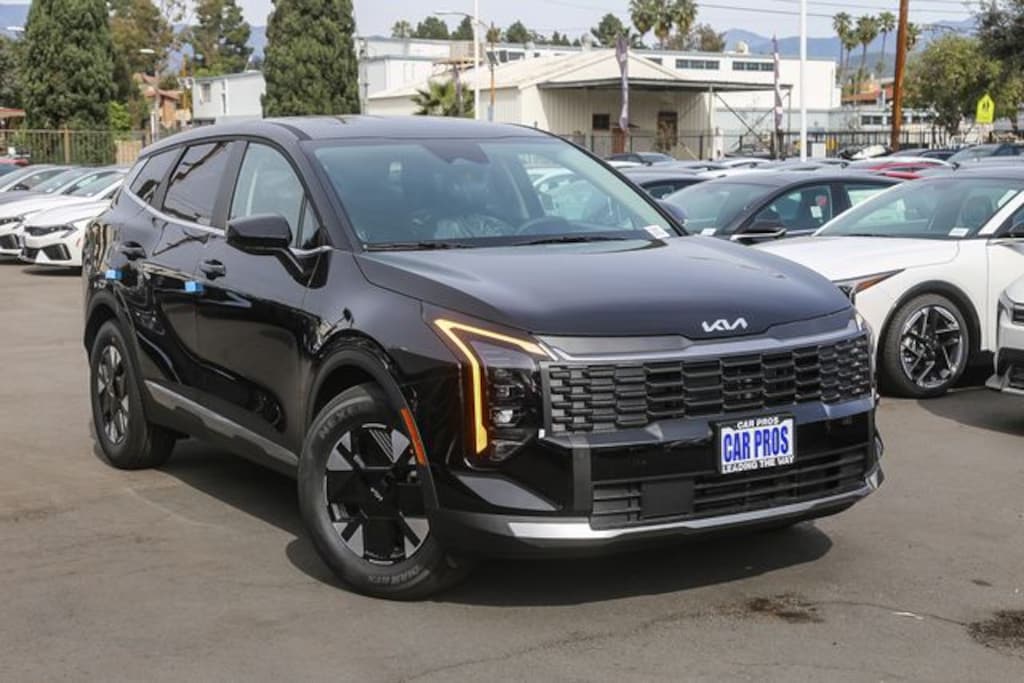 New 2026 Kia Sportage Hybrid LX SUV