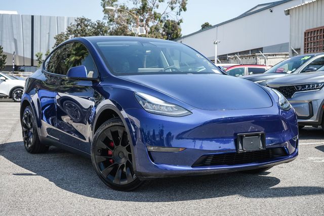 Used 2021 Tesla Model Y Long Range with VIN 5YJYGDEE0MF084550 for sale in Glendale, CA