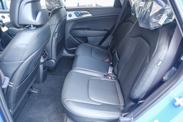 2026 Kia Sportage EX - Photo 11