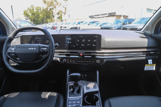 2026 Kia Sportage photo 5