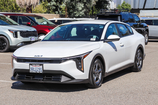 Certified 2025 Kia K4 LXS Sedan